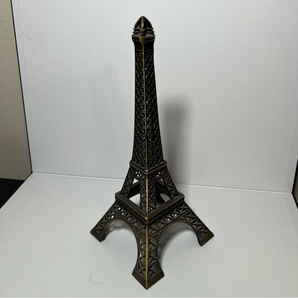 Charming 10-Inch Metal Eiffel Tower Replica - Parisian Chic Home Decor - Picture 2 of 4